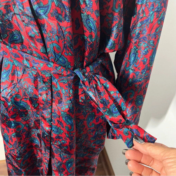 Victoria’s Secret Gold label red and blue paisley print robe night gown - Picture 7 of 8